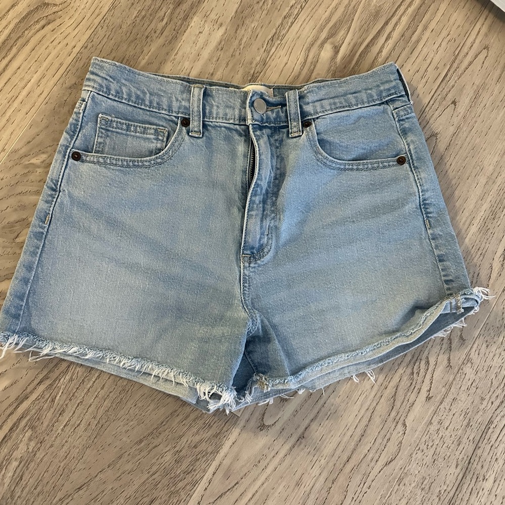 Universal Thread Light Wash Jean Shorts